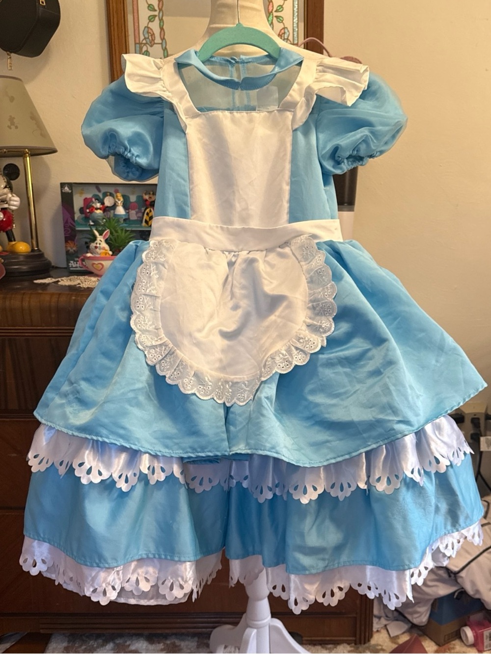 DISNEY ALICE IN WONDERLAND CHILD COSTUME s 4/5 hoop world Epcot Halloween